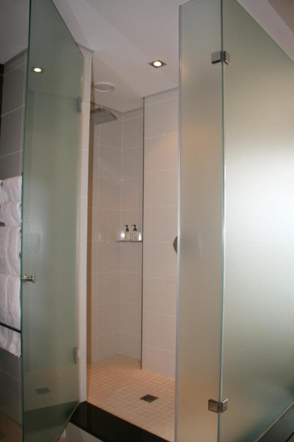 The Residences Crystal Towers Image 15