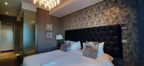 The Residences Crystal Towers image 16