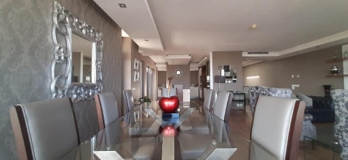 The Residences Crystal Towers image 2