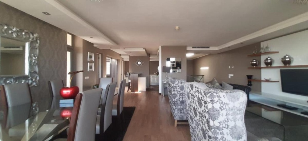 The Residences Crystal Towers Image 39