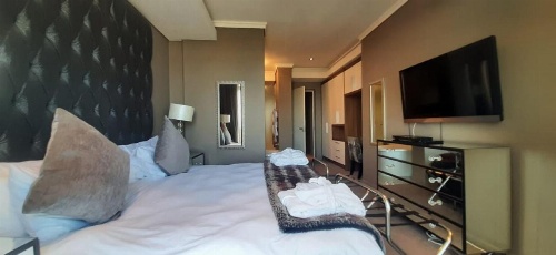 The Residences Crystal Towers image 44